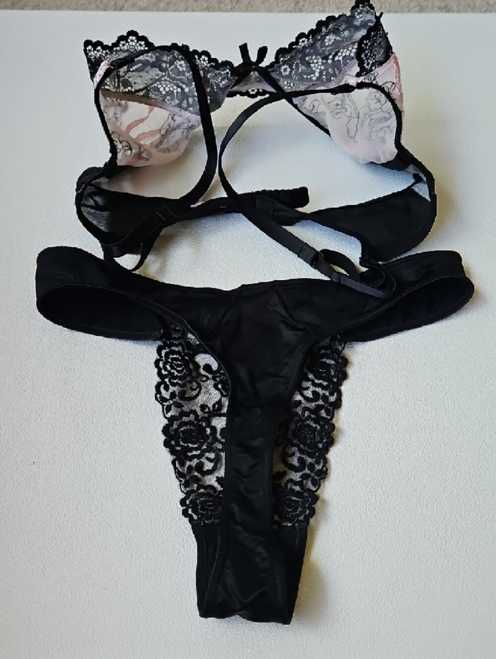 Jezebel Black Lace Bra and Thong with Pale Pink Accents (NOT A MATCHED SET) - Picture 2 of 3